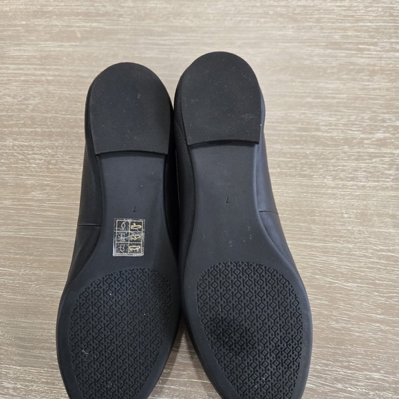 Tory Burch Black Leather Flats with Gold Emblem - Picture 3 of 8